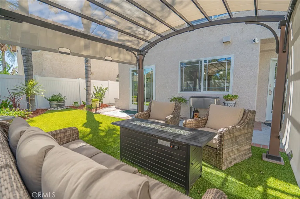 20019 Nutcracker Court, Canyon Country, California 91351 home-pic-46